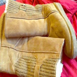 Brown bear paw boots